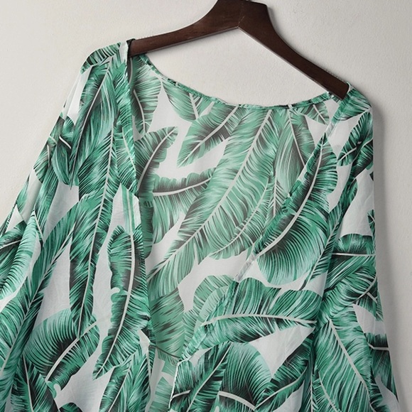 Palm Leaf Shrug or Beach Coverup - Picture 4 of 5